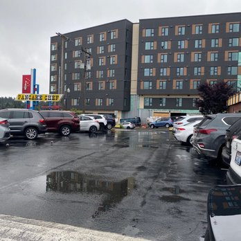 The Pancake Chef - Parking lot and the front of the restaurant - American Near Me - SeaTac, Washington