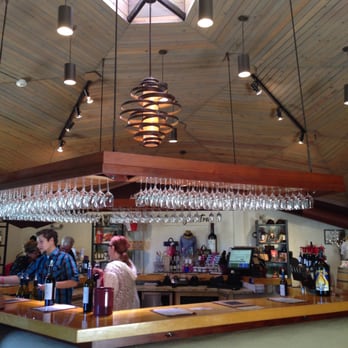 Napa Cellars - Tasting room area - Wineries Near Me - Oakville, California