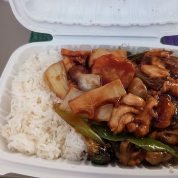 Chinatown Restaurant - L15. Chicken with Vegetables Lunch Special - Chinese Near Me - Virginia Beach, Virginia Chinatown Restaurant - L15. Chicken with Vegetables Lunch Special - Chinese Near Me - Virginia Beach, Virginia