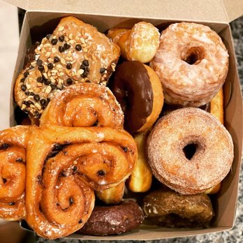 Manley's Donuts - a variety of donuts in a box - Donuts Near Me - Roseville, California Manley's Donuts - a variety of donuts in a box - Donuts Near Me - Roseville, California
