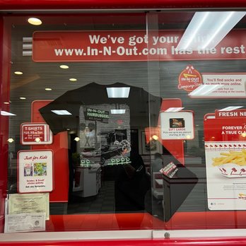 In-N-Out Burger - T-shirt - Burgers Near Me - Alameda, California In-N-Out Burger - T-shirt - Burgers Near Me - Alameda, California