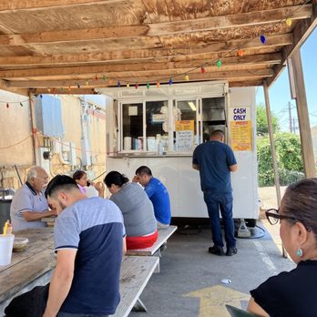 Sanchez Tacos - Cash only: don't forget to bring fedia - Mexican Near Me - Austin, Texas Sanchez Tacos - Cash only: don't forget to bring fedia - Mexican Near Me - Austin, Texas