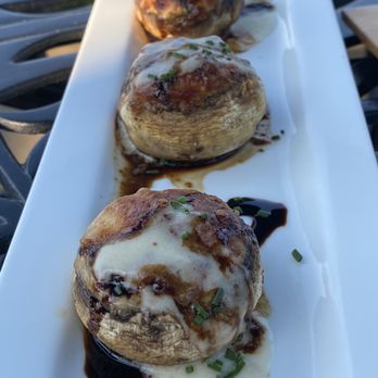 DANCIN Vineyards - Stuffed Mushrooms - Wineries Near Me - Medford, Oregon