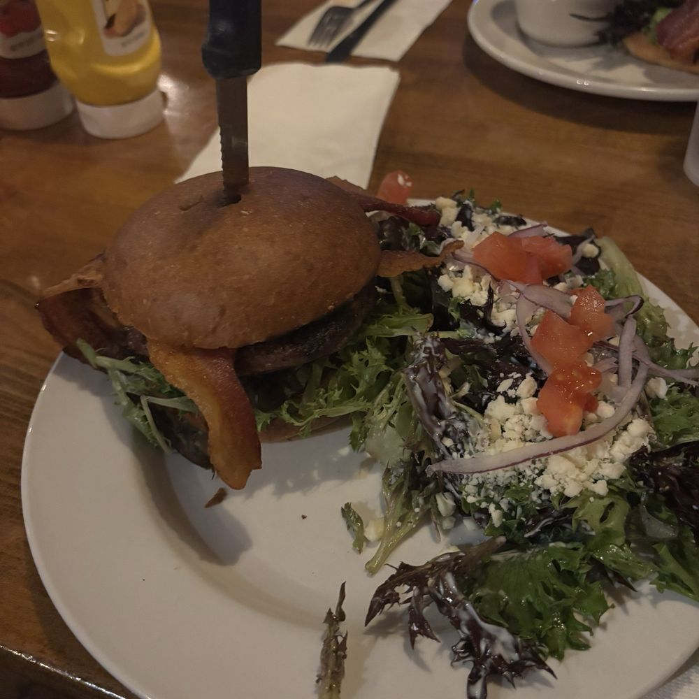 Eat Crow - Bars Near Me - St. Louis, Missouri