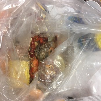 Da Shrimp Hale - The combo bag with shrimp, clams, crawfish, sausage, corn on the cob, and potatoes. - Seafood Near Me - Kahului, Hawaii