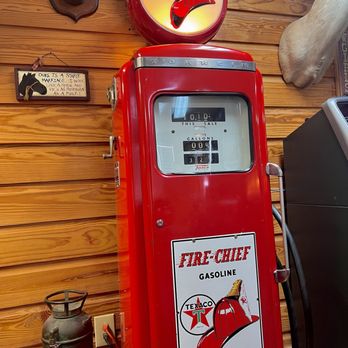 Mama Jacks Restaurant - Cool pump - American Near Me - Kountze, Texas