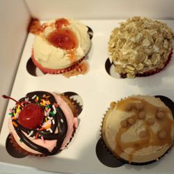 Jennies Diner & Bakery - Various cupcakes.