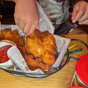 Warike Restobar - kids chicken tender - Latin American Near Me - Santa Rosa, California Warike Restobar - kids chicken tender - Latin American Near Me - Santa Rosa, California