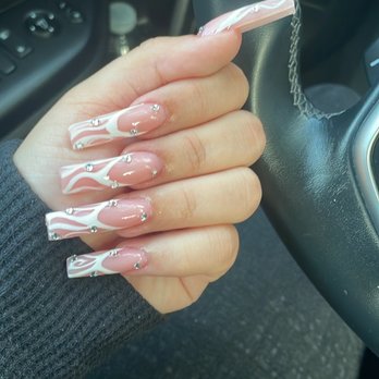 Hush Beauty Bar - Nail Salons Near Me - Encino, California Hush Beauty Bar - Nail Salons Near Me - Encino, California