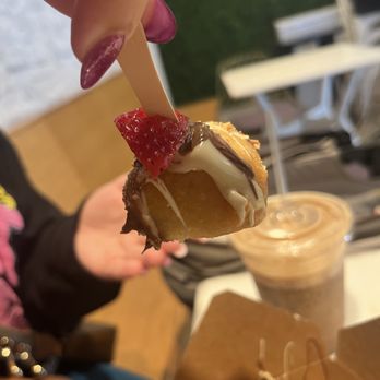 Gold N Honey - Desserts Near Me - Astoria, New York