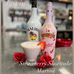 Paisley Pear Wine Bar, Bistro and Market - Yum! February special