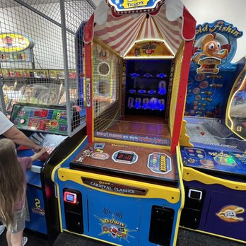 Chuck E. Cheese - Pizza Near Me - Beaverton, Oregon Chuck E. Cheese - Pizza Near Me - Beaverton, Oregon