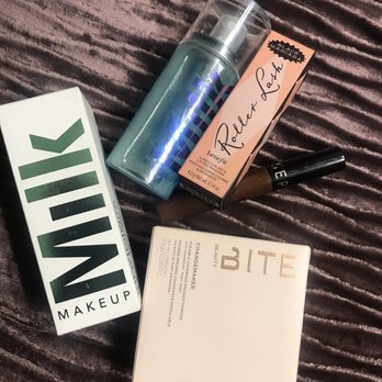SEPHORA - Setting spray, mascara, press powder and matte gloss - Cosmetics & Beauty Supply Near Me - Los Angeles, California SEPHORA - Setting spray, mascara, press powder and matte gloss - Cosmetics & Beauty Supply Near Me - Los Angeles, California