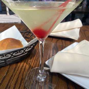 Reef Restaurant & Bar - Apple Martini - Seafood Near Me - Forest Hills, New York Reef Restaurant & Bar - Apple Martini - Seafood Near Me - Forest Hills, New York