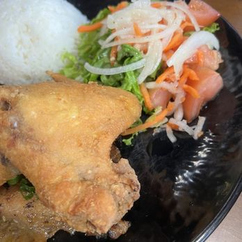 Joe’s Pho - C12 Grilled Pork Chop, Fried Chicken & Eggroll Com Suon Heo, Canh Ga Va Cha Gio - Vietnamese Near Me - San Leandro, California Joe’s Pho - C12 Grilled Pork Chop, Fried Chicken & Eggroll Com Suon Heo, Canh Ga Va Cha Gio - Vietnamese Near Me - San Leandro, California