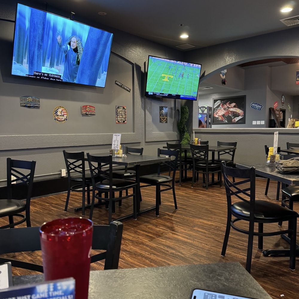 Scooter's Sports Grill - Bar area - American Near Me - Branson, Missouri