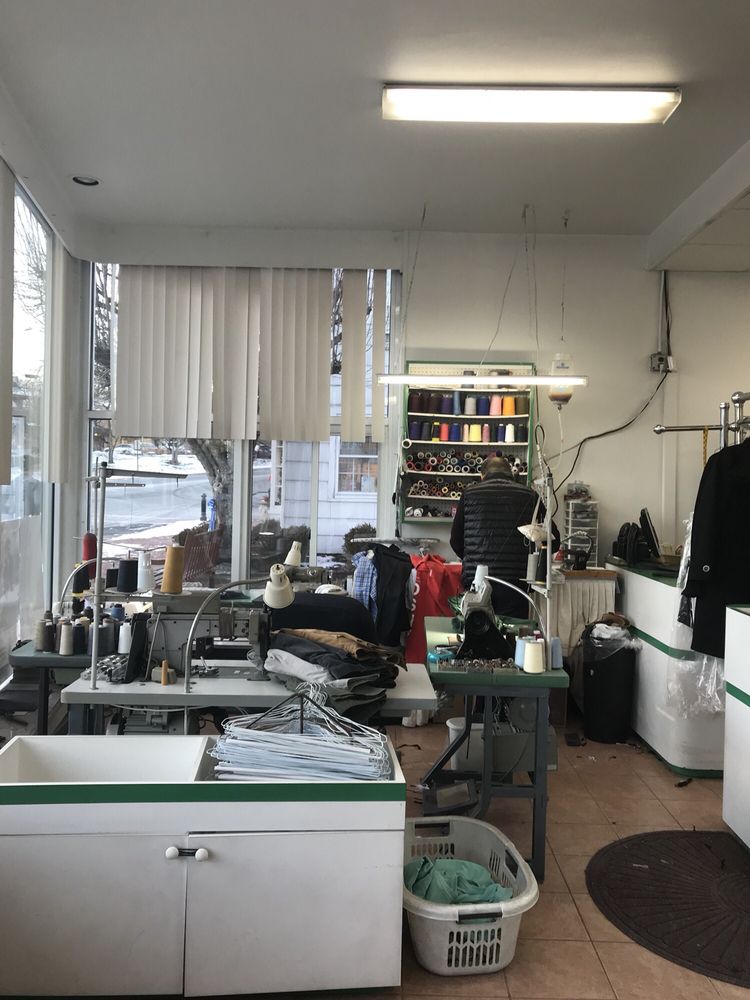 WILTON CLEANERS & TAILORS Updated September 2024 74 Old Ridgefield