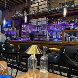 Cool bar