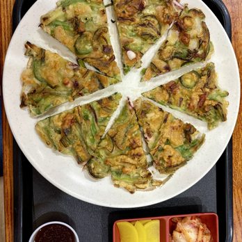 Gom Soon Ah - 43. 해물파전 / Haemul Pajeon Large seafood pancake - Korean Near Me - Chantilly, Virginia