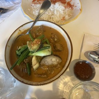 Malaya Eats - Kare Kare - Filipino Near Me - Reno, Nevada