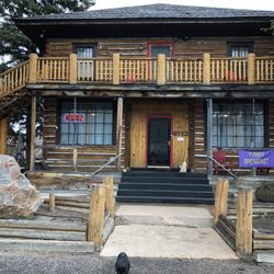 Spruce Lodge - Spruce Lodge similar to a B&B. Rooms and complimentary breakfast offered here in main lodge. Rooms also offered on the surrounding grounds.