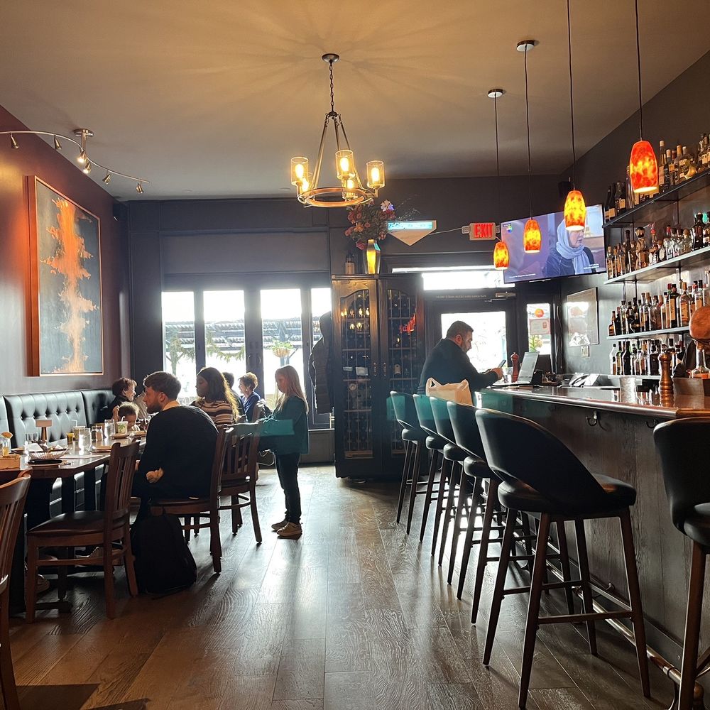 Trapeze Restaurant - Inside - Italian Near Me - Burlingame, California Trapeze Restaurant - Inside - Italian Near Me - Burlingame, California