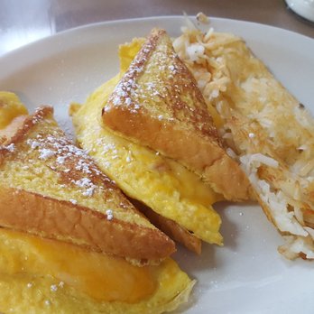 Molly Brown's - French Toast Sandwich and shredded potatoes - Breakfast & Brunch Near Me - Akron, Ohio