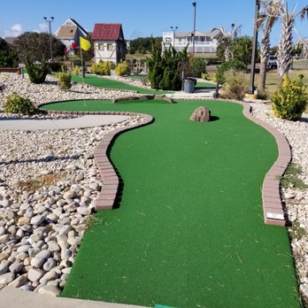 Paradise Golf & Arcade - Hole 6 - Mini Golf Near Me - Kill Devil Hills, North Carolina Paradise Golf & Arcade - Hole 6 - Mini Golf Near Me - Kill Devil Hills, North Carolina
