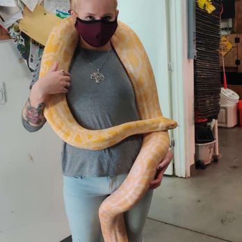 Scales & Tails Utah - Me and peach's the snake. - Petting Zoos Near Me - Kearns, Utah Scales & Tails Utah - Me and peach's the snake. - Petting Zoos Near Me - Kearns, Utah