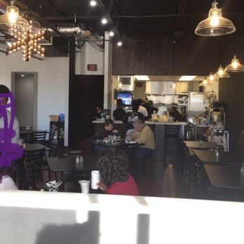 ITSO Vegan - The booth closest to the register where we were rudely told to go. Another customer was sitting at the booth next to the door. - Vegan Near Me - Grand Prairie, Texas