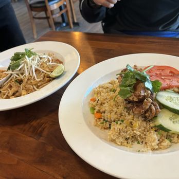 Pho Saigon House - Pad Thai and Buster Crab Fried Rice - Vietnamese Near Me - Tacoma, Washington