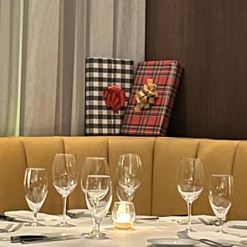 Steak 48 - Christmas - Steakhouses Near Me - Beverly Hills, California Steak 48 - Christmas - Steakhouses Near Me - Beverly Hills, California