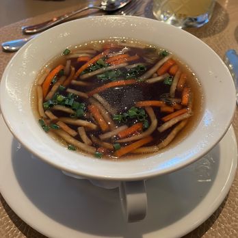 Bernstein - Ochsenschwanzsuppe - Modern European Near Me - Heringsdorf - Usedom, MV