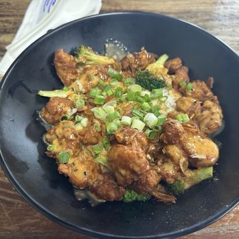 Soupa Saiyan - Bang bang chicken rice bowl - Soup Near Me - Orlando, Florida