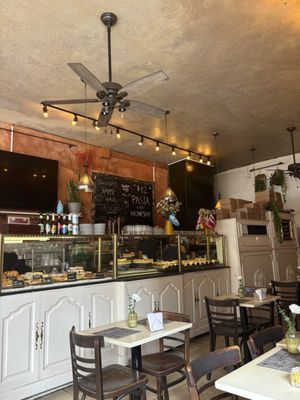 Panizza Bistro by null
