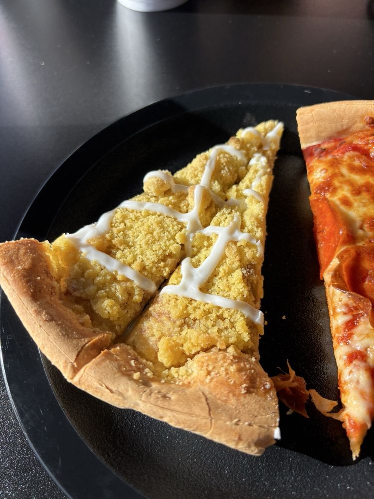 Gambino's Pizza Logo
