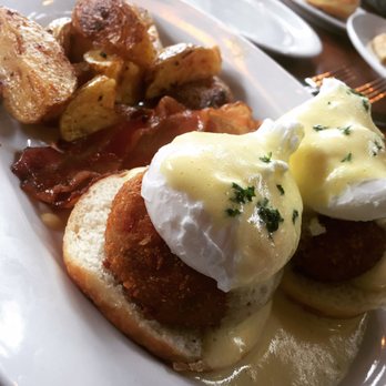 ROUX - Crab cake Benedict - Tapas/Small Plates Near Me - Carmel Valley, California ROUX - Crab cake Benedict - Tapas/Small Plates Near Me - Carmel Valley, California