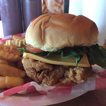 Pop's Southern Style Barbeque - Chicken tender sandwich - American Near Me - Morehead, Kentucky