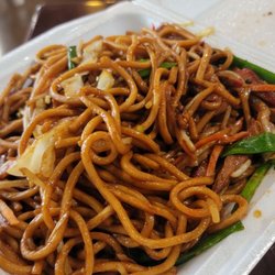 Happy Wok - BBQ Lo Mein