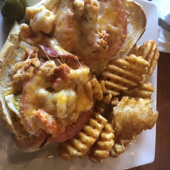Hobo's Cafe - Lobster Po' Boy - New American Near Me - Key Largo, Florida Hobo's Cafe - Lobster Po' Boy - New American Near Me - Key Largo, Florida