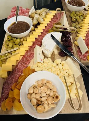 South Lyndale Wine Bar & Deli by null