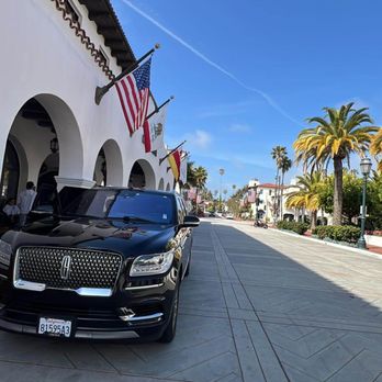 Black And White Limo - Professional chauffeur service for LAX transfers and corporate events - Limos Near Me - Los Angeles, California Black And White Limo - Professional chauffeur service for LAX transfers and corporate events - Limos Near Me - Los Angeles, California