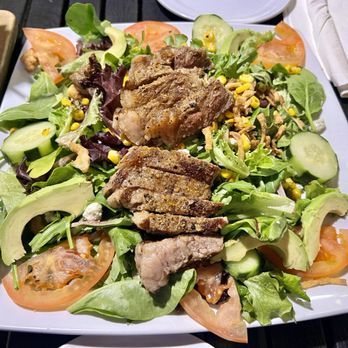 London Gastropub - Beef steak salad - Gastropubs Near Me - Monrovia, California London Gastropub - Beef steak salad - Gastropubs Near Me - Monrovia, California