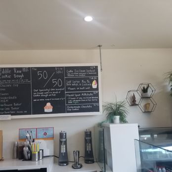 Bloomfield Creamery - Ice Cream & Frozen Yogurt Near Me - Pasadena, California