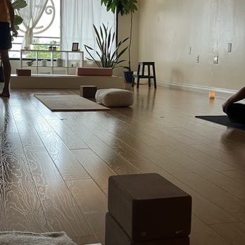 People's Yoga - Mat set up - Yoga Near Me - Los Angeles, California