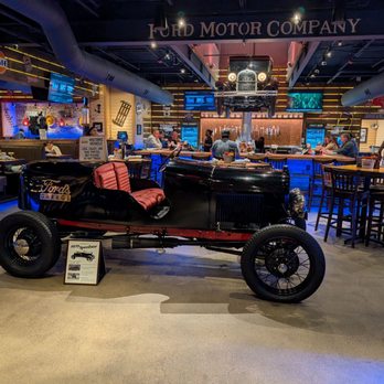 Ford's Garage Plano - Burgers Near Me - Plano, Texas