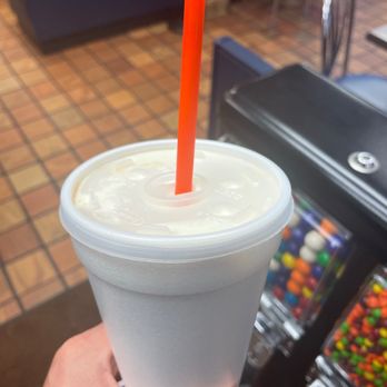 Magic Wand - a hand holding a cup of ice cream - Burgers Near Me - Churubusco, Indiana