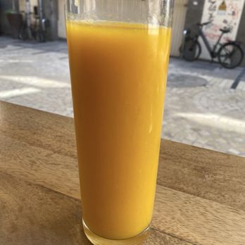 illari - Orange juice - Tapas Bars Near Me - Málaga, Massachusetts