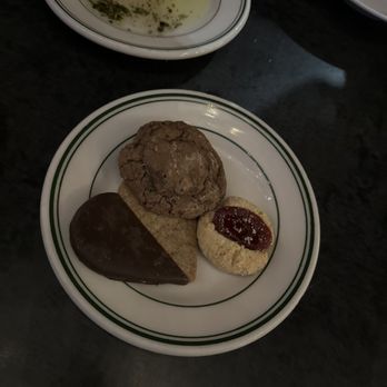 Mandola's Italian Kitchen - Cookie platter - Italian Near Me - Cedar Park, Texas Mandola's Italian Kitchen - Cookie platter - Italian Near Me - Cedar Park, Texas