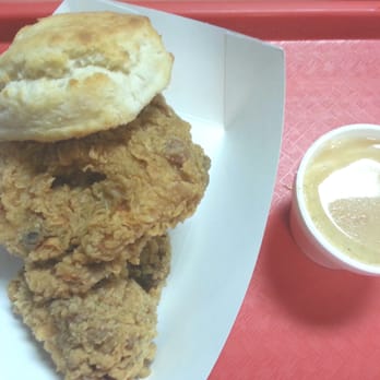 George's Restaurant - Two piece chicken plate w very small cup of potatoes n gravy - American Near Me - New Albany, Mississippi